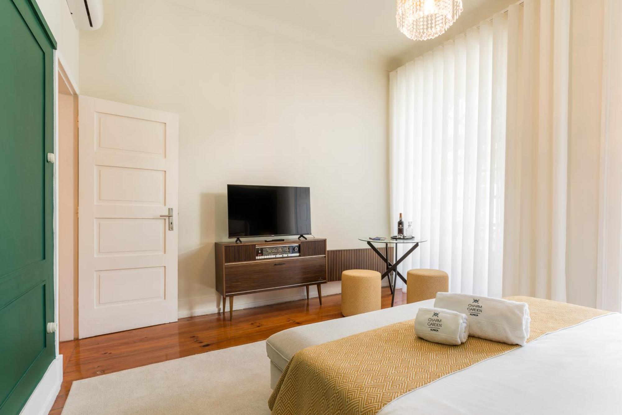 Almada Charm Suites & Apartments Porto Exterior foto